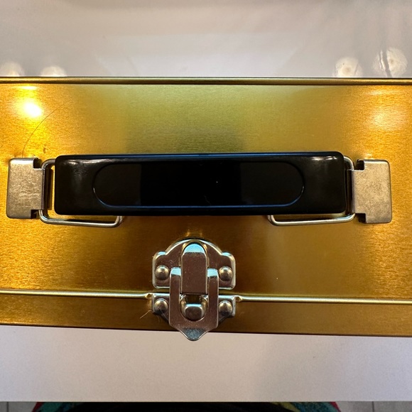 Truly Hard Case - Picture 3 of 8